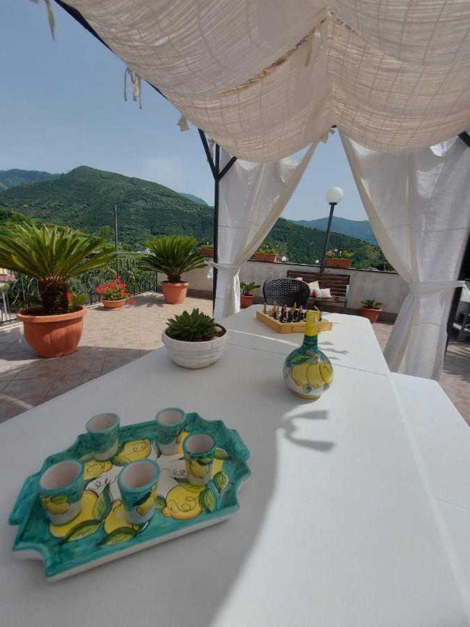 B&B L'Abbraccio Casola di Napoli エクステリア 写真