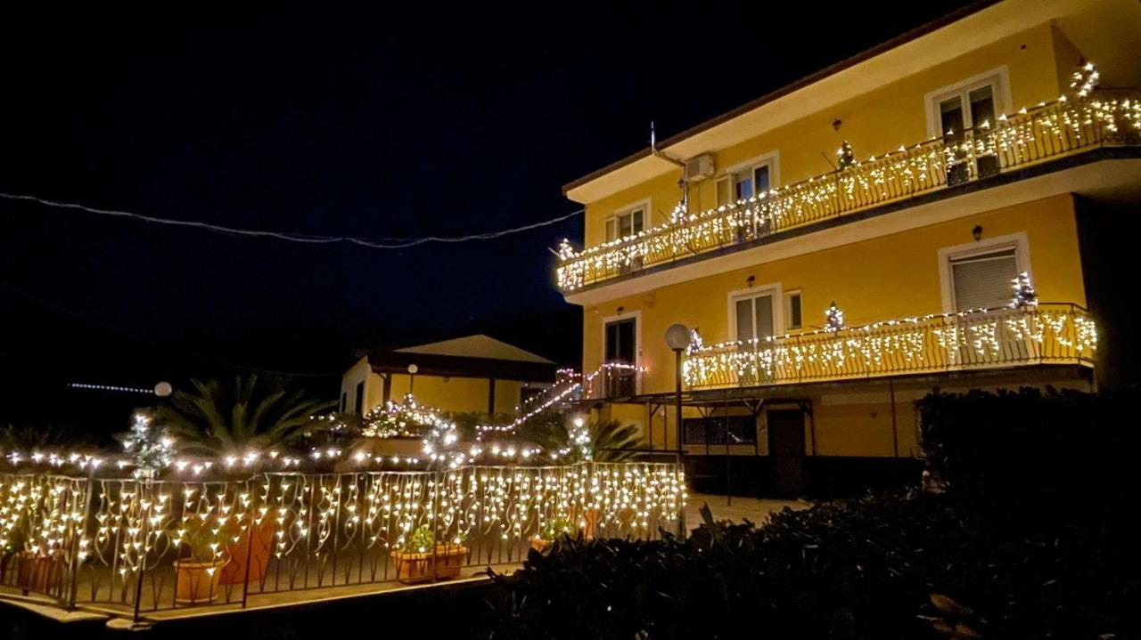 B&B L'Abbraccio Casola di Napoli エクステリア 写真
